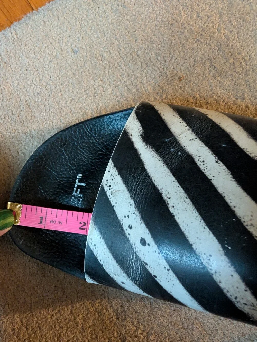 Off-white Spray Stripes Slides 43